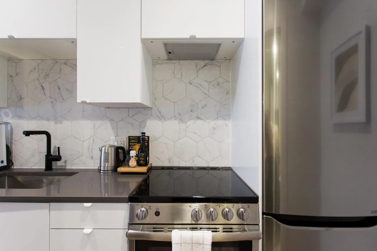 Blue Oasis Studio With Full Kitchen And Bath By Den Stays Montreal Canada